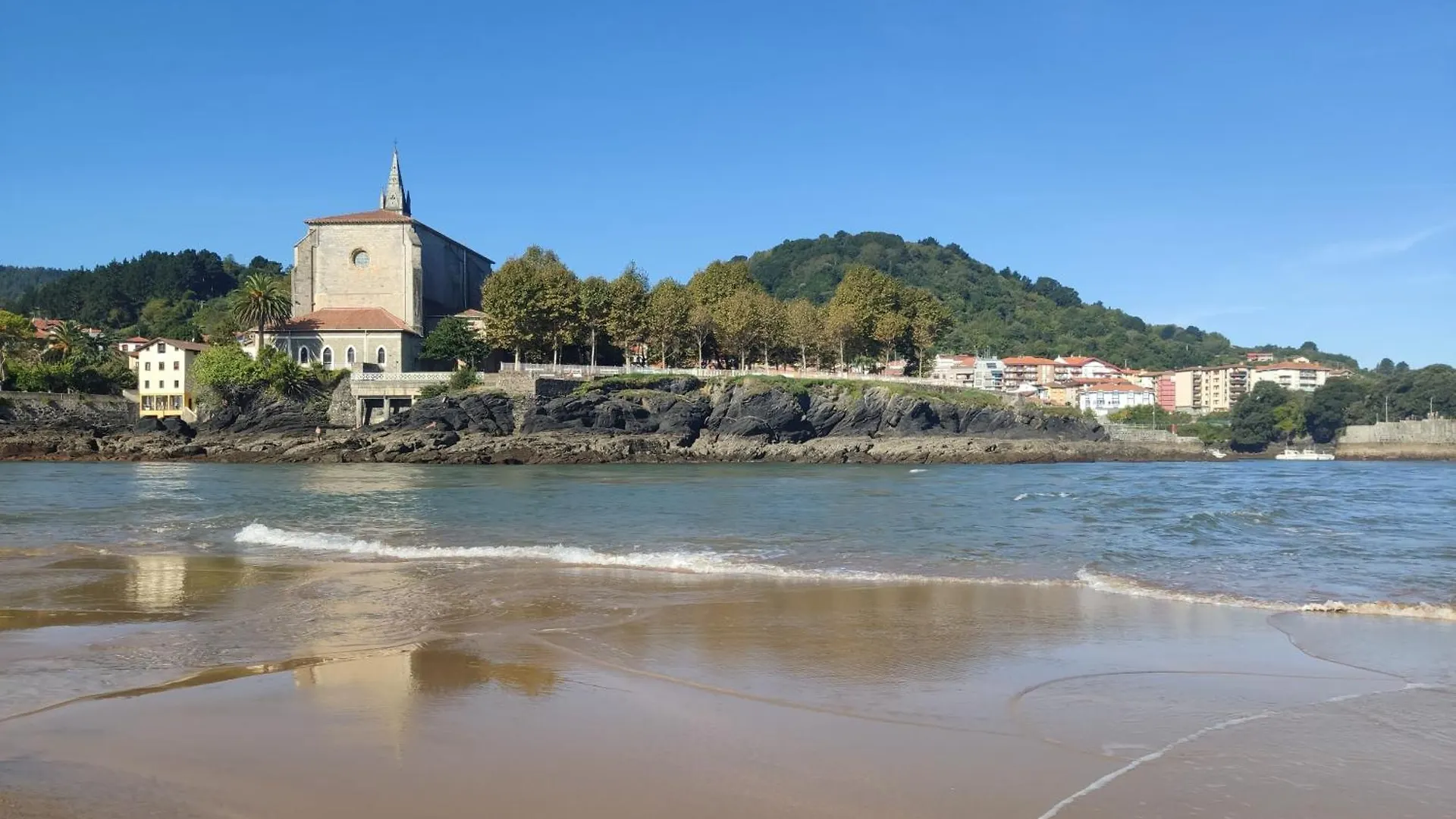 El Mirador Panoramico De Mundaka, Con Garajeアパートメント アパート