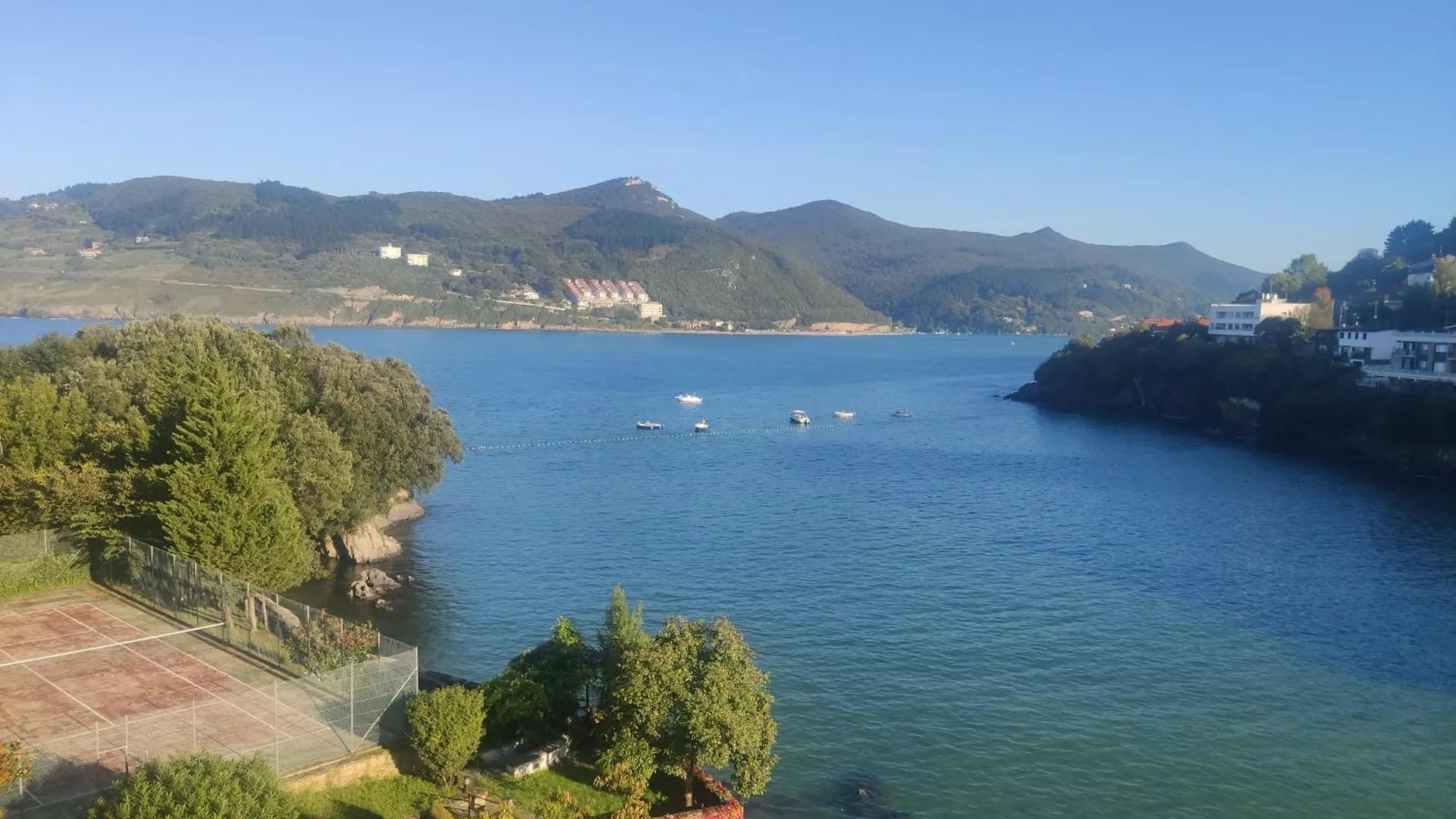 El Mirador Panoramico De Mundaka, Con Garajeアパートメント ムンダカ